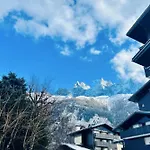 Mont-blanc View Skiing Parking Chamonix