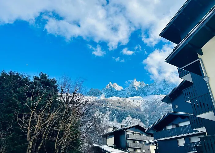 Mont-blanc View Skiing Parking Chamonix